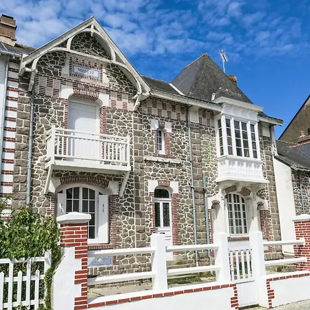Charme Du Pouliguen By Interhome *