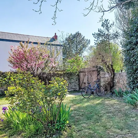 Charme Du Pouliguen By Interhome *